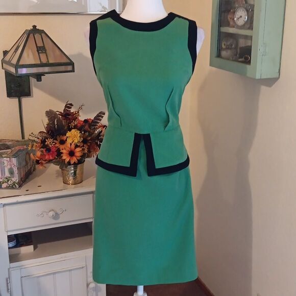 Shelby & Palmer Green Peplum Dress. Colorblock. Professional. Career - Picture 1 of 9